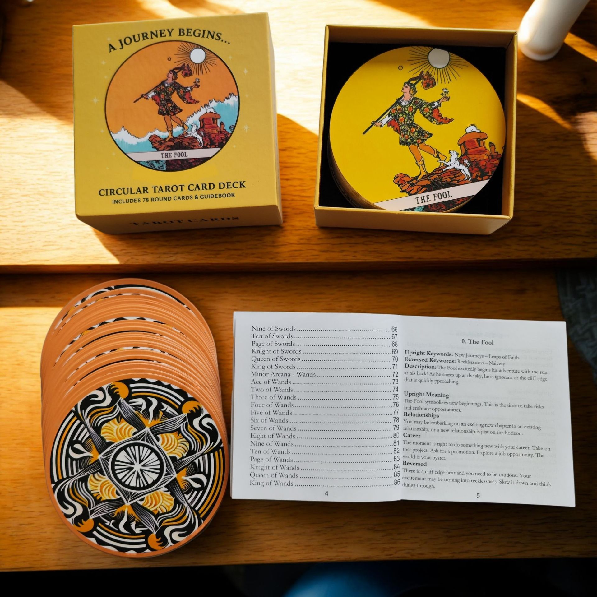 Tarot Cards Deck With Guidebook - مجموعة بطاقات التاروت الدائرية تتضمن 78